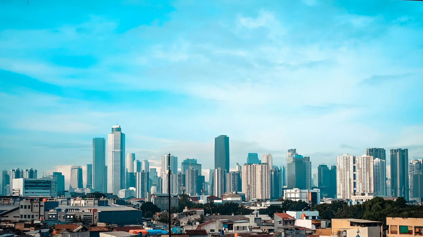 Gedung apartemen di Jakarta, proyek developer properti yang menarik pembeli lokal dan internasional